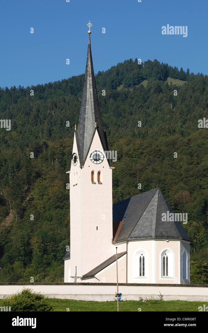 Catholic parish church Saint Leonhard of Kreuth at Tegernsee. Stock Photo