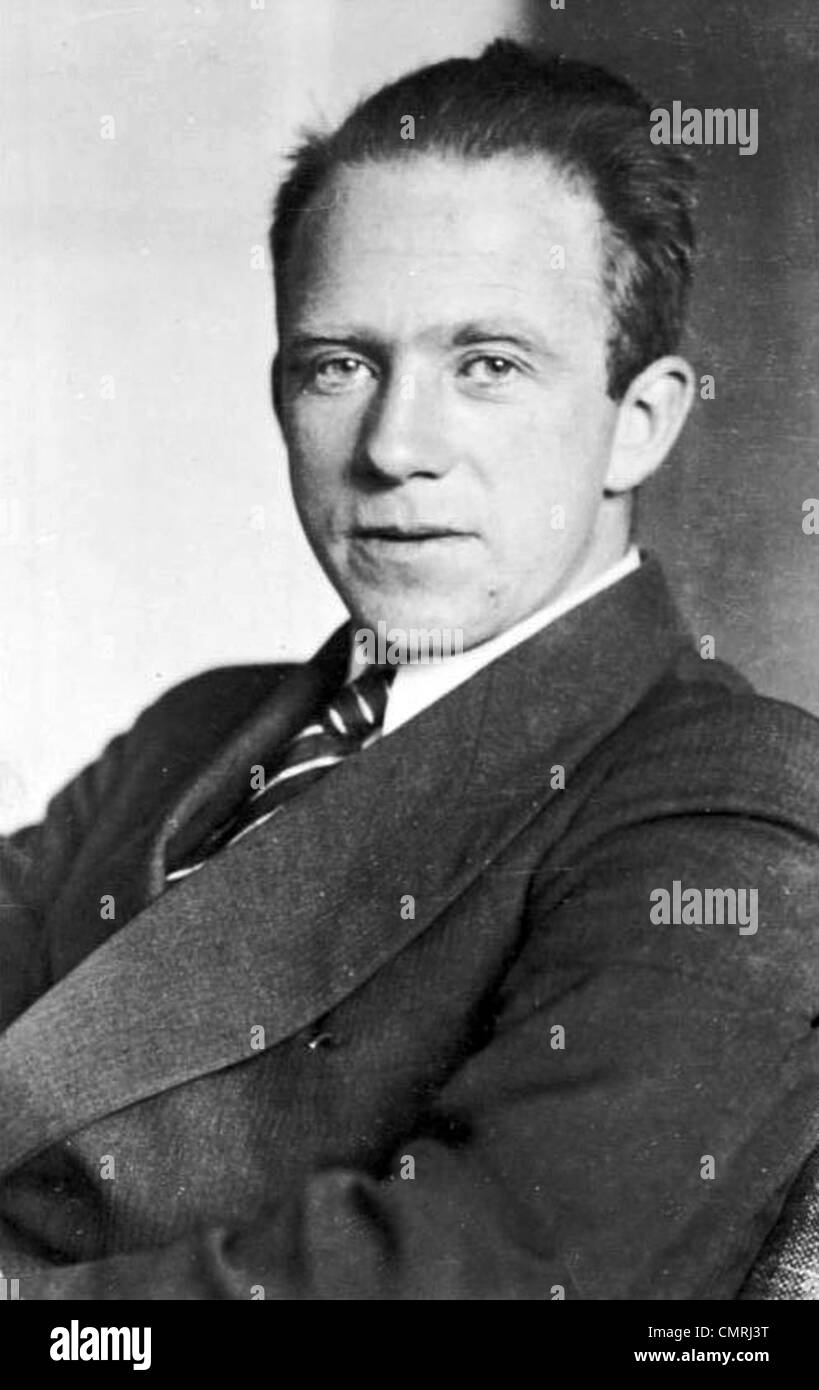 WERNER HEISENBERG (1901-1976) German theoretical physicist about 1933. Stock Photo