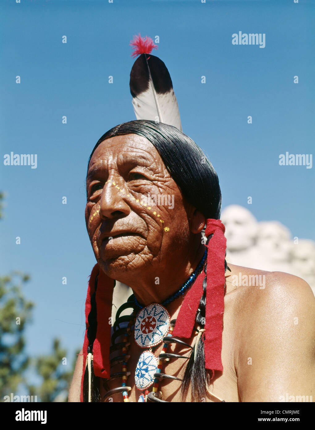 Sioux indian in black hi-res stock photography and images - Alamy
