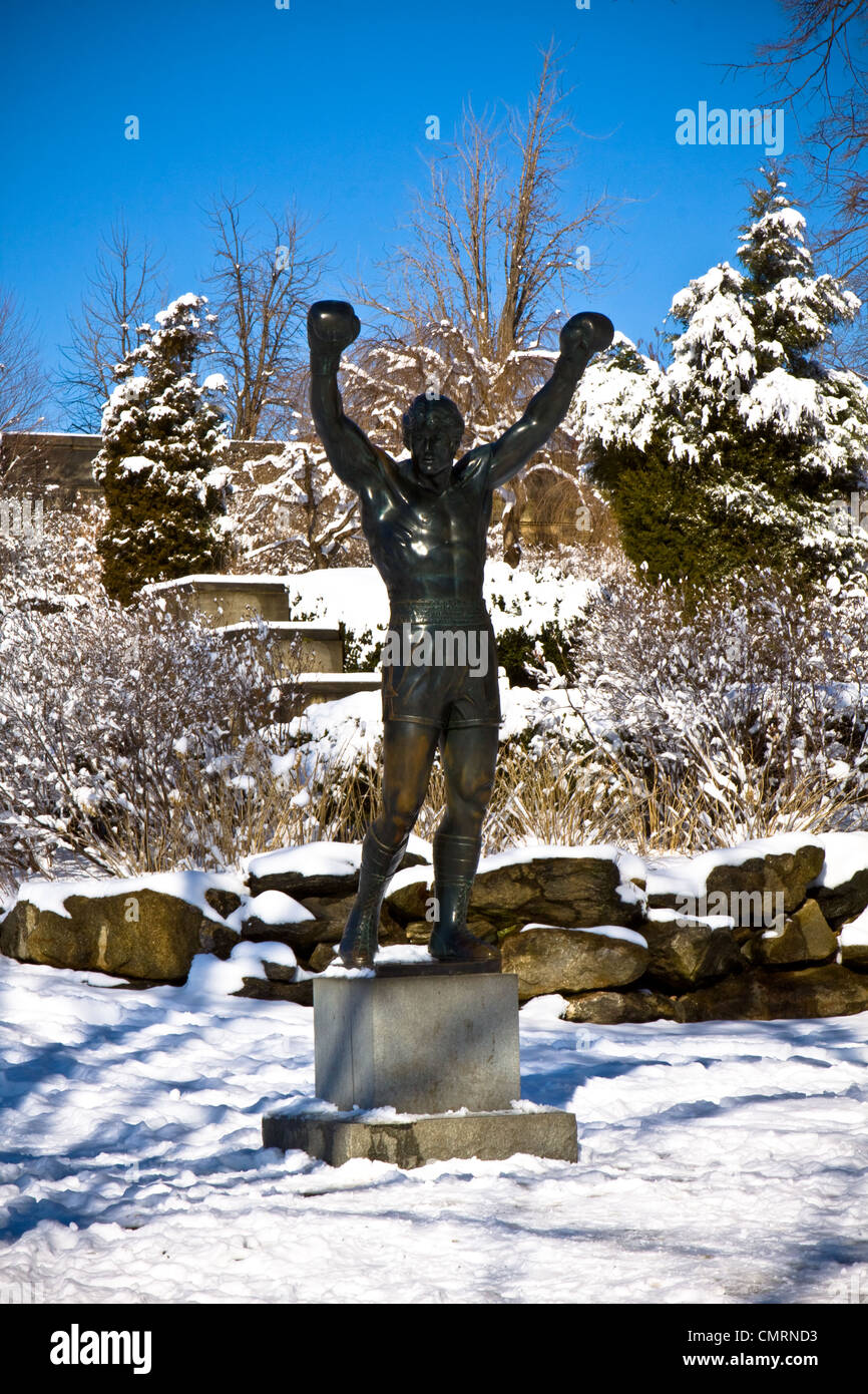 2000s ROCKY STATUE PHILADELPHIA MUSEUM OF ART IN WINTER SNOW