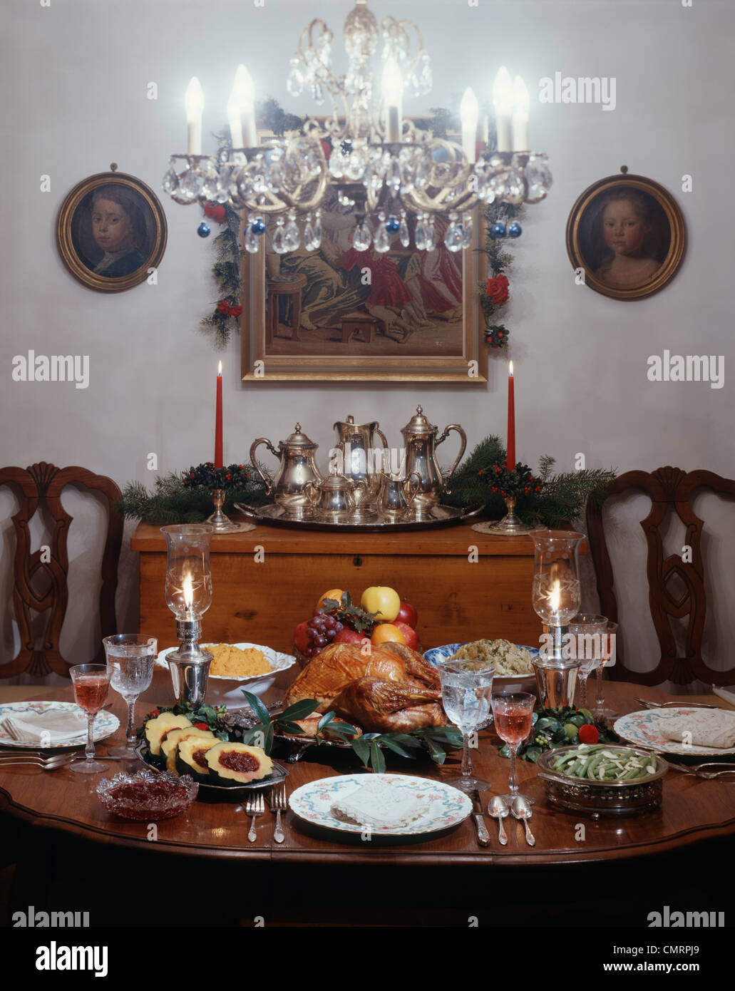 Colonial style table setting hi-res stock photography and images - Alamy