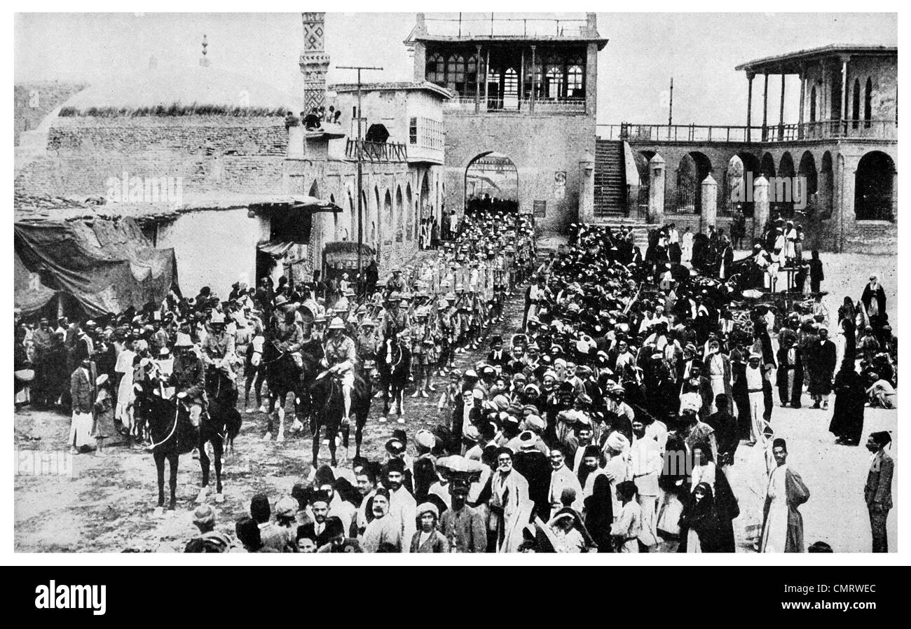 1919 Entry to Bagdad of British Vanguard democratic peace Iraq Stock Photo