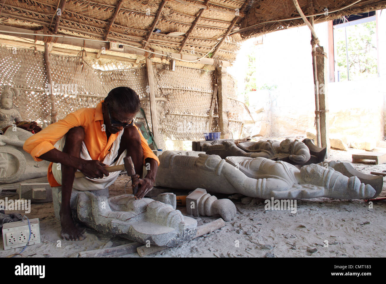 sculpture maker art Stock Photo Alamy