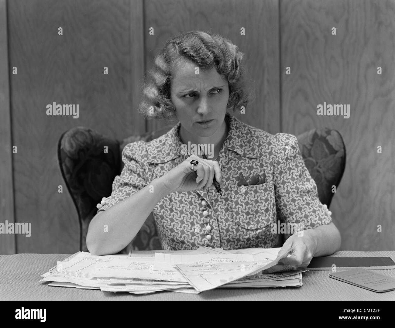 1930s woman secretary business office hi-res stock photography and ...