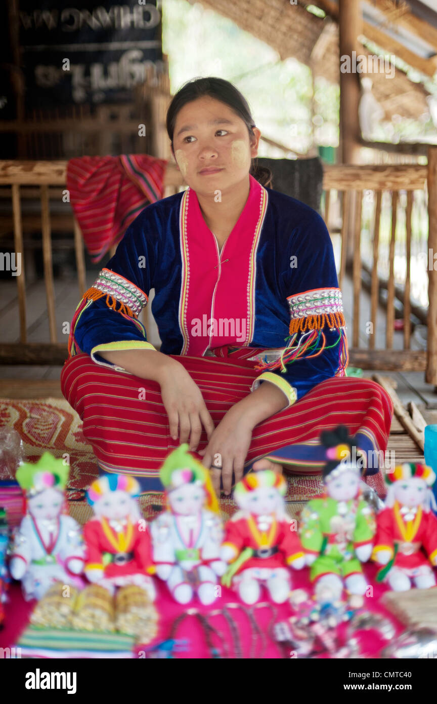 Karen hill tribe hi-res stock photography and images - Alamy