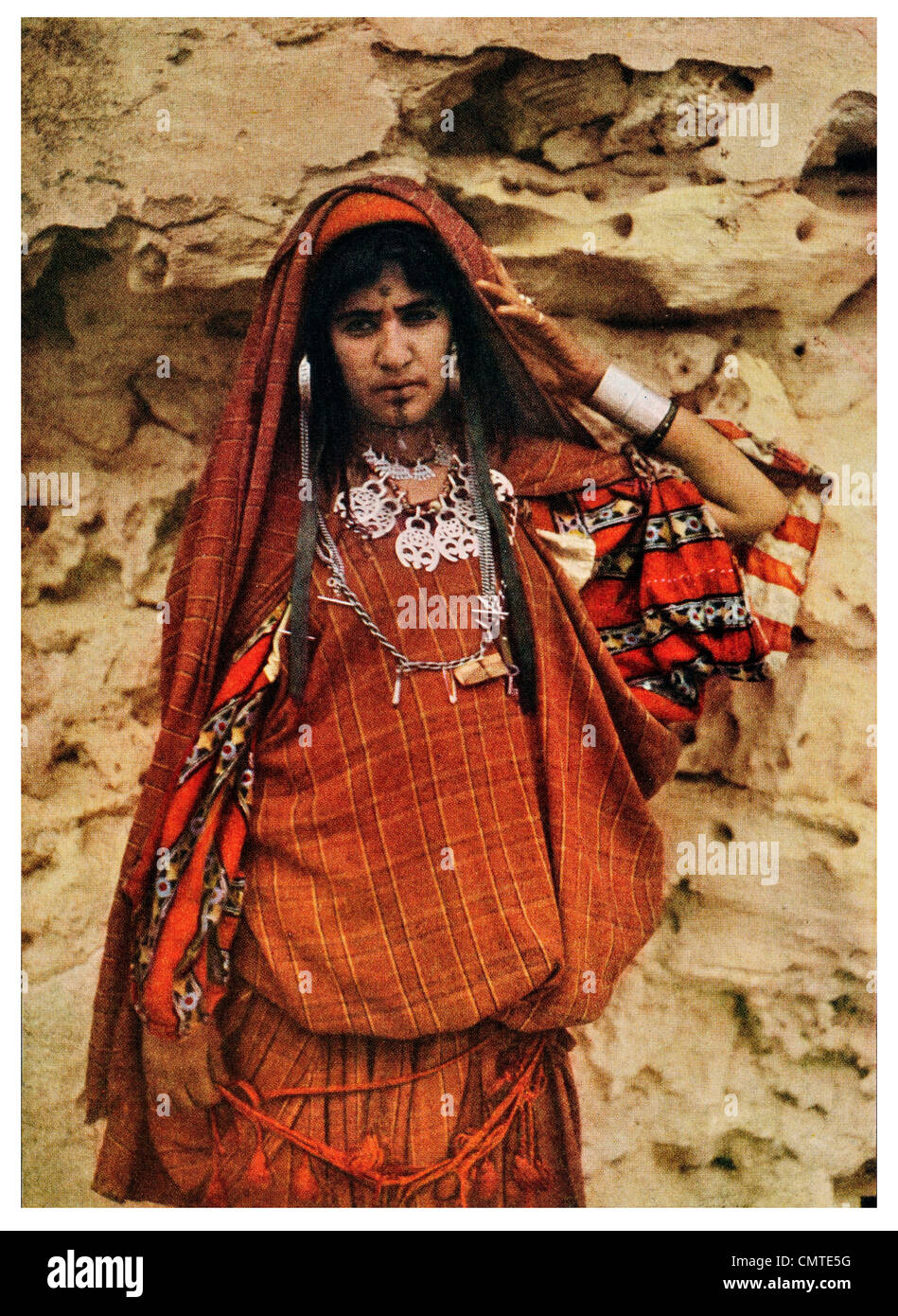 1925 Daughter Libyan Desert Bedouin woman lip chain tattoo Stock Photo