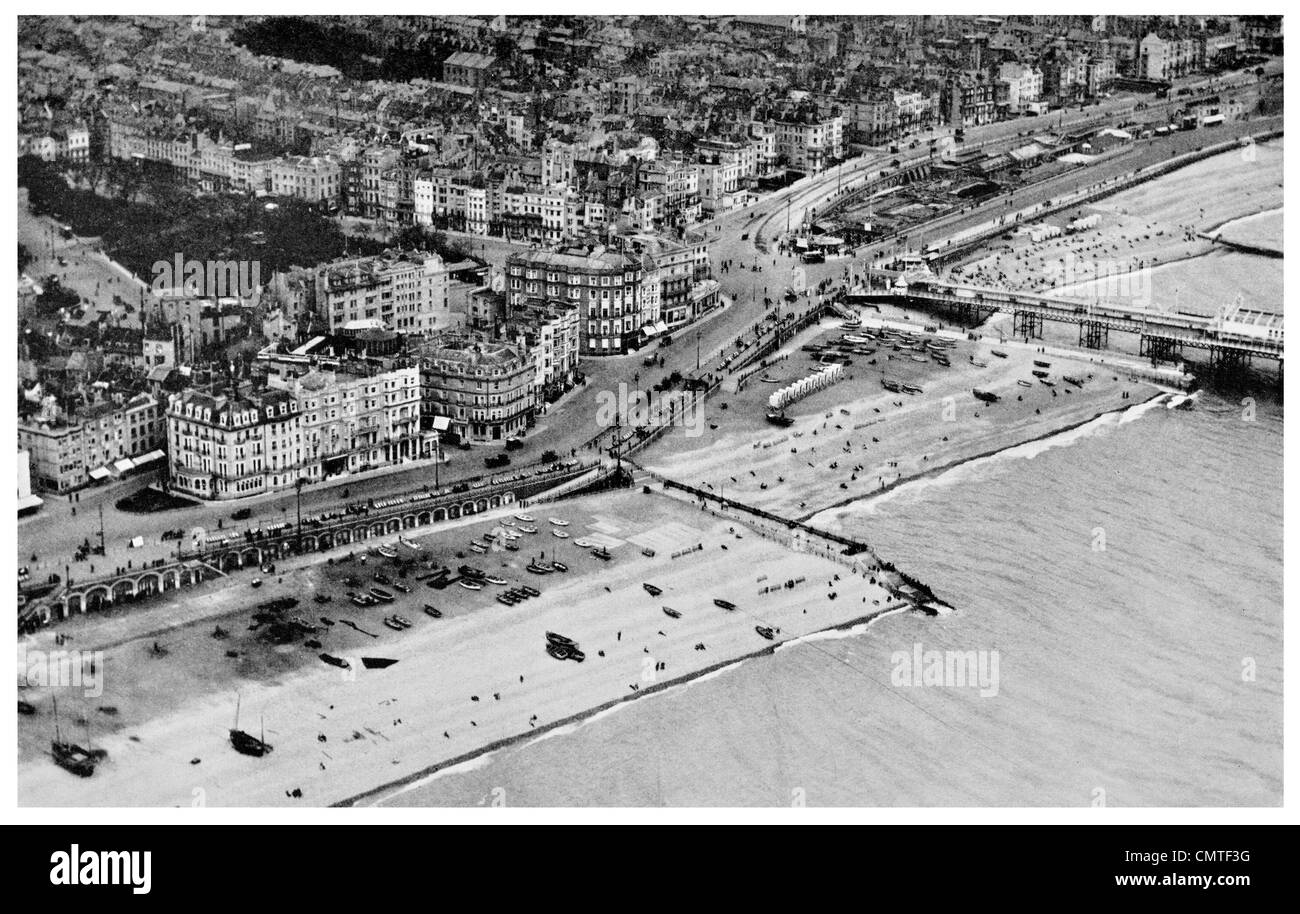 1925 Sea front Brighton English Channel aerial view Stock Photo