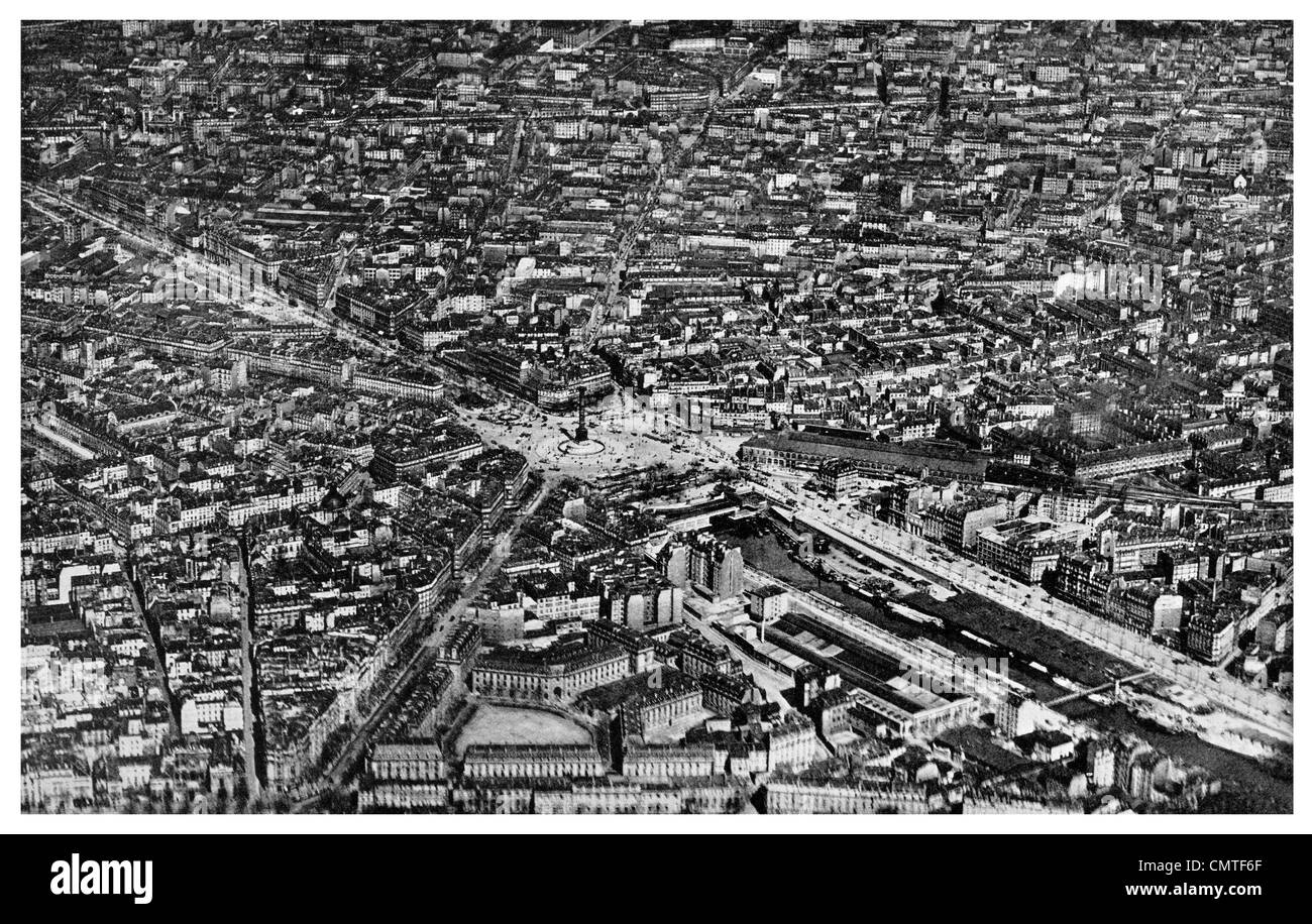 1925 July Column Place Bastille Paris aerial view Stock Photo