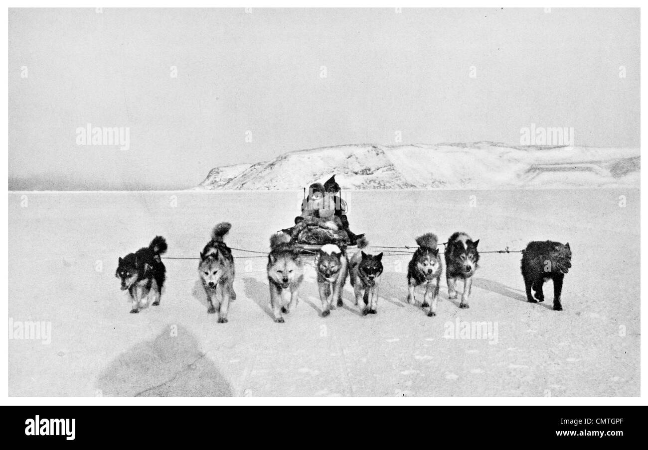 1925 North of Etah from Cape Hatherton sledging Stock Photo