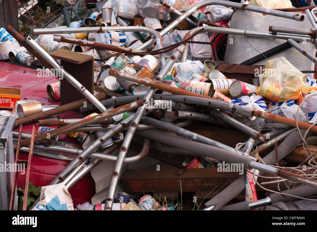 Scrap metal uk hires stock photography and images Alamy