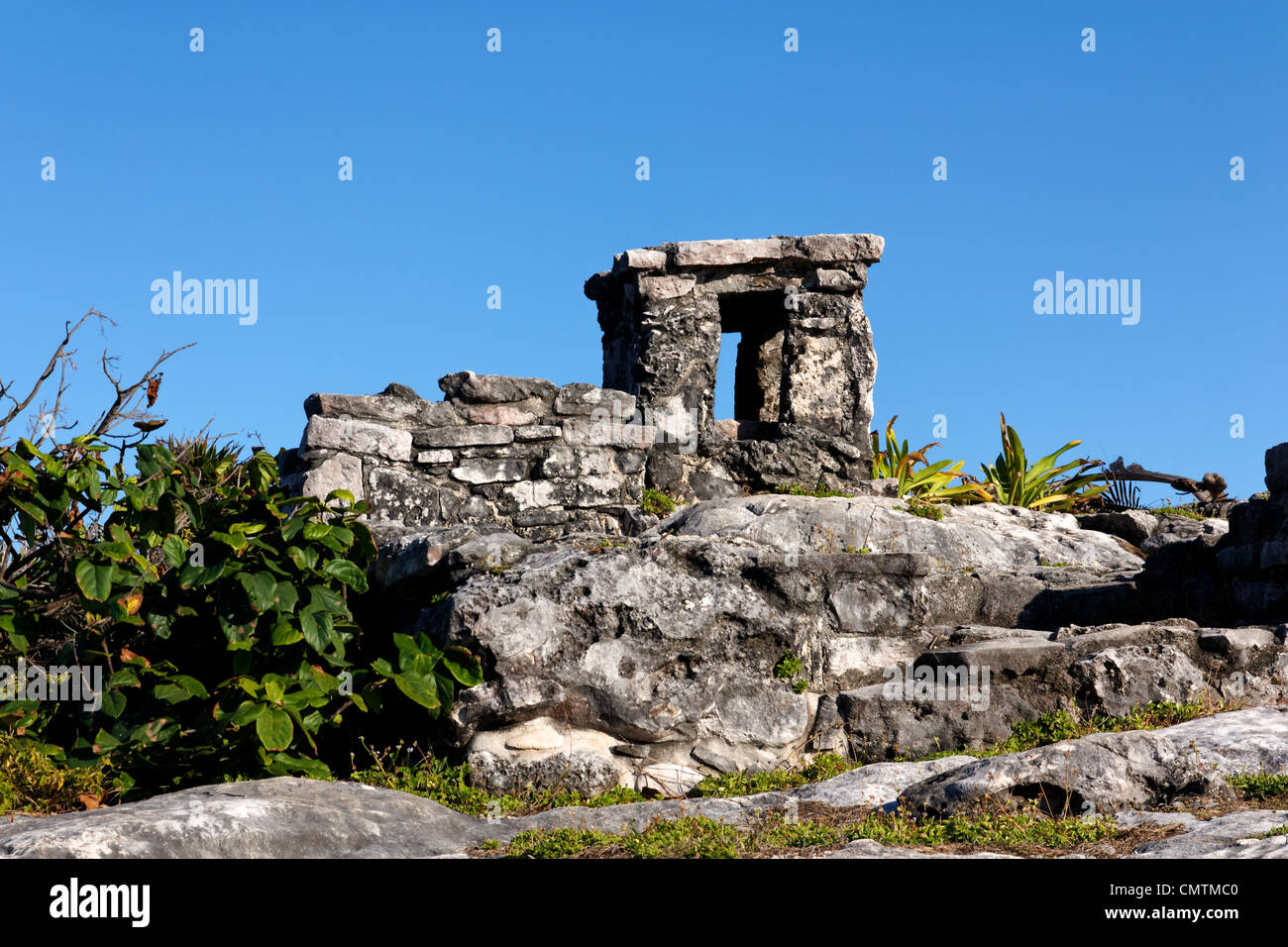 Detail of Mayan ruins at the archaeological site in Tulum, Quintana Roo, Mexico Stock Photo