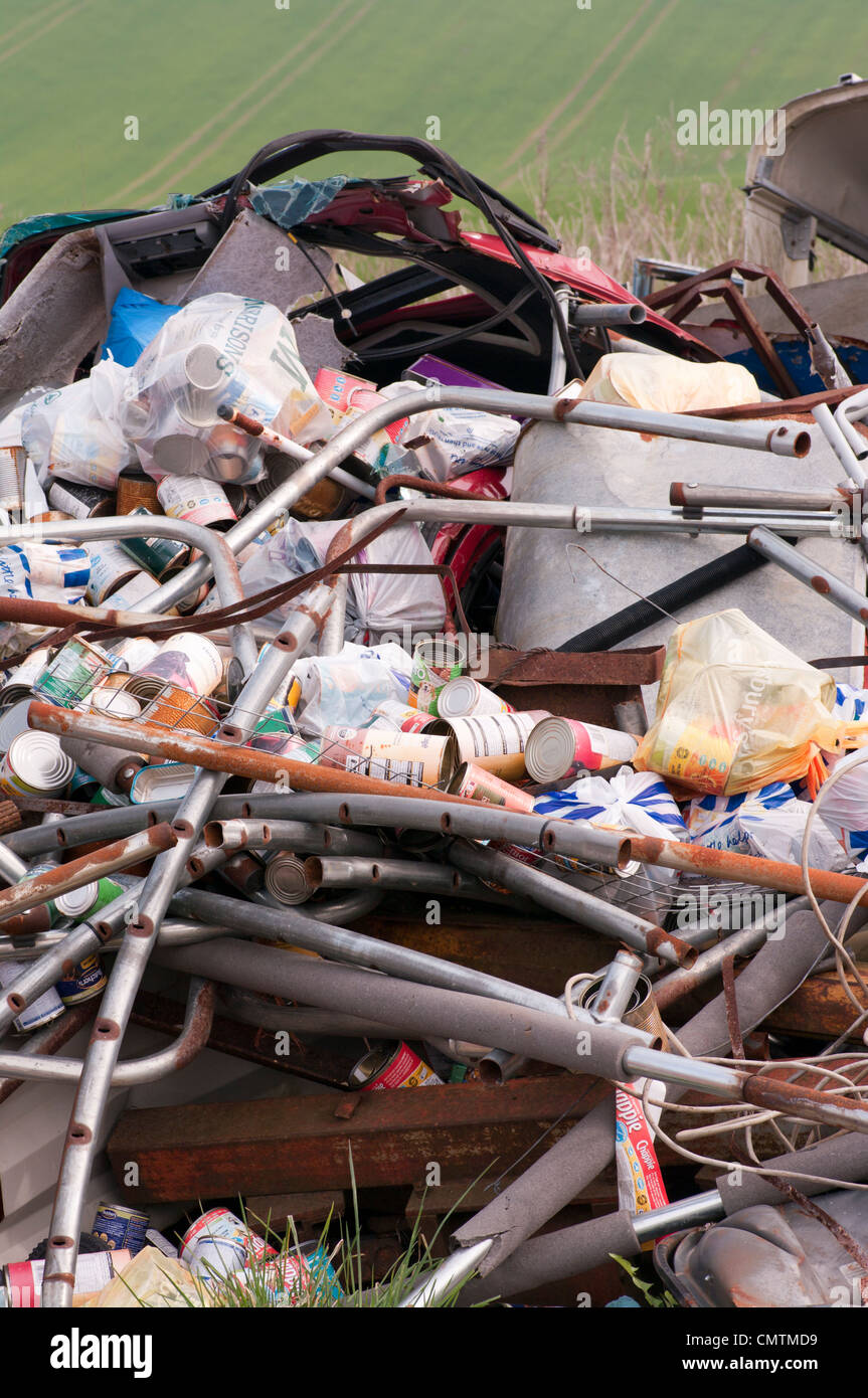 Scrap metal uk hires stock photography and images Alamy