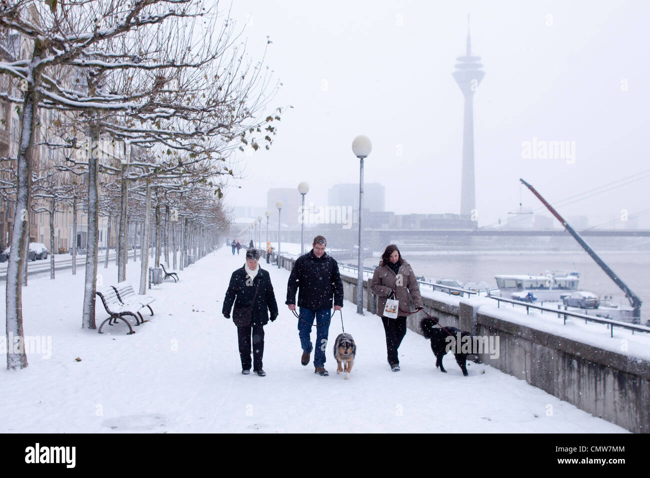 Dusseldorf Winter Hi res Stock Photography And Images Alamy dusseldorf-winter-hi-res-stock-photography-and-images-alamy
