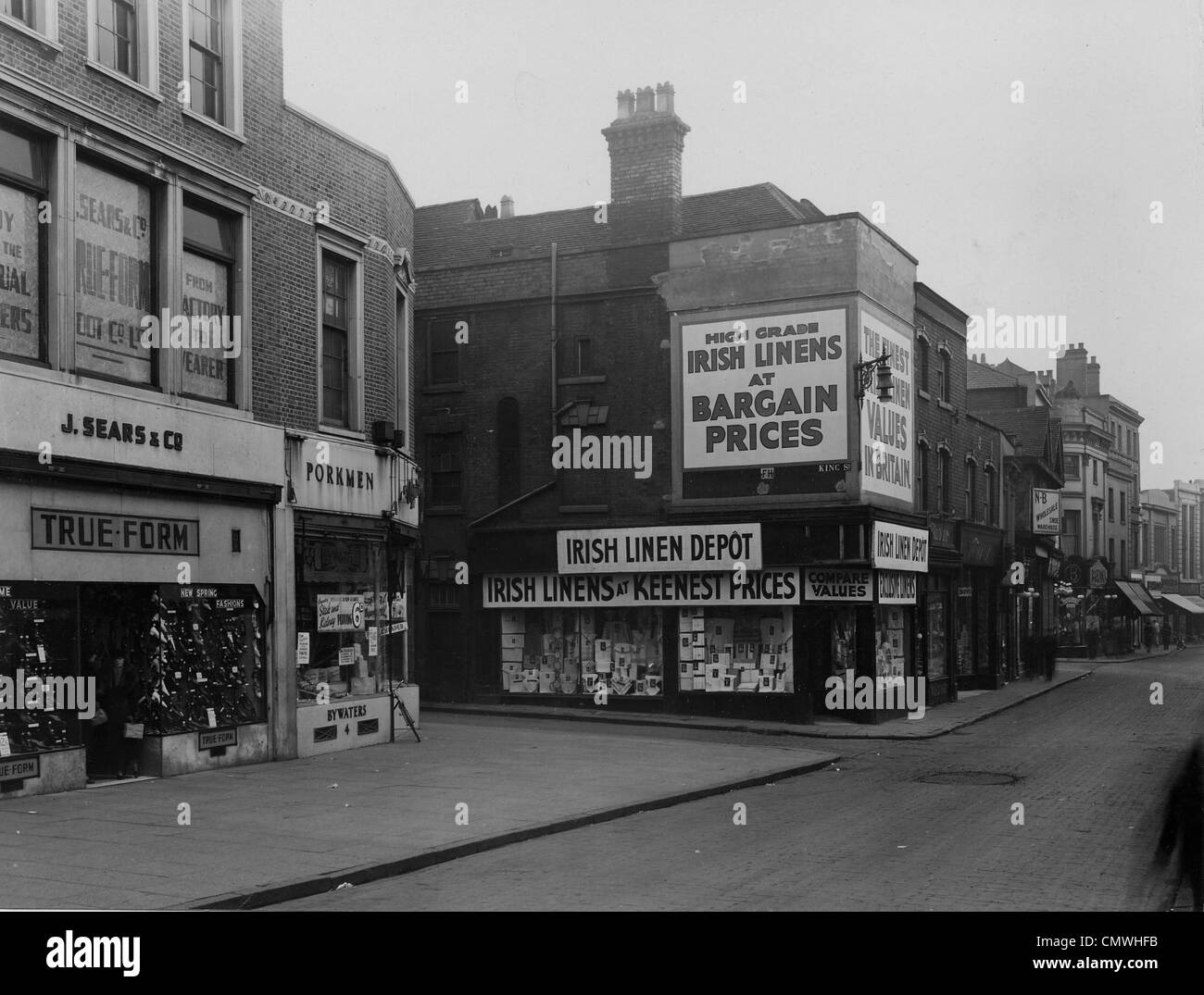 Dudley Street, Wolverhampton, Early 20th cent. The premises of the