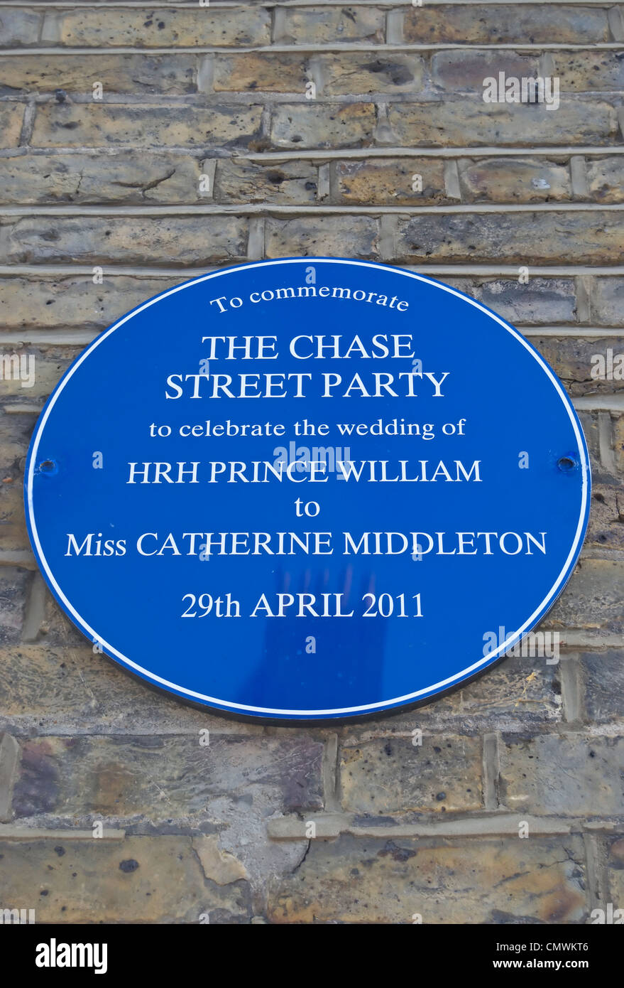 blue plaque commemorating a street party held in the chase, clapham