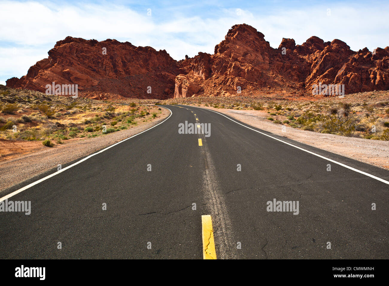 Byway through the Sandstone Rock formations in Nevada's Valley of Fire Stock Photo