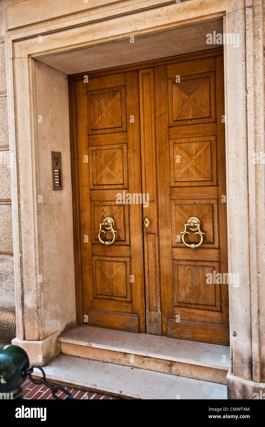 Gold Door Knocker Necklace main image 0