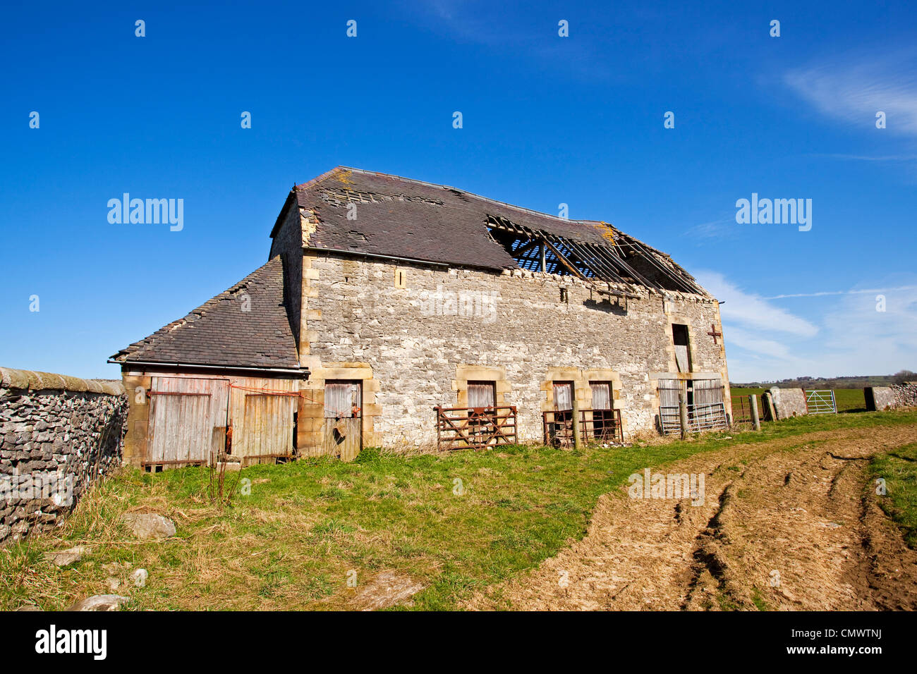 A dilapidated barn Hartington Derbyshire UK Stock Photo