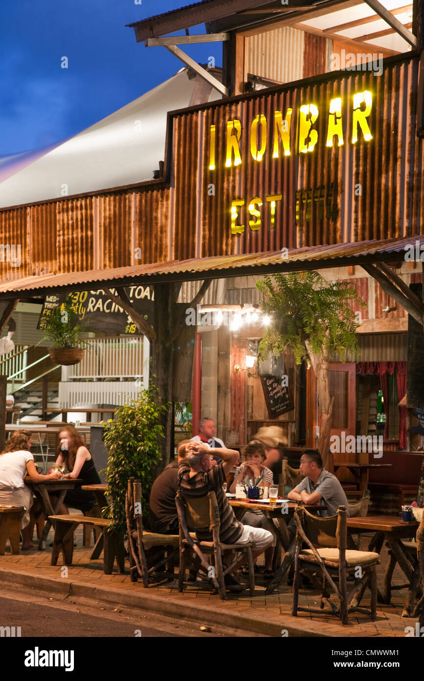 Drinkers iron bar port douglas hires stock photography and images Alamy