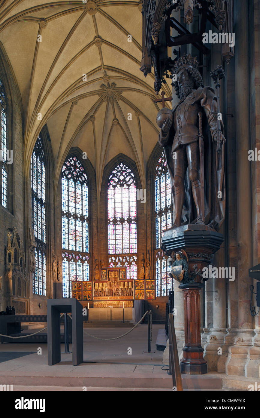 Evangelische Kirche St. Reinoldi, Statue Karl der Grosse vor dem Chorraum, Dortmund, Ruhrgebiet, Nordrhein-Westfalen Stock Photo