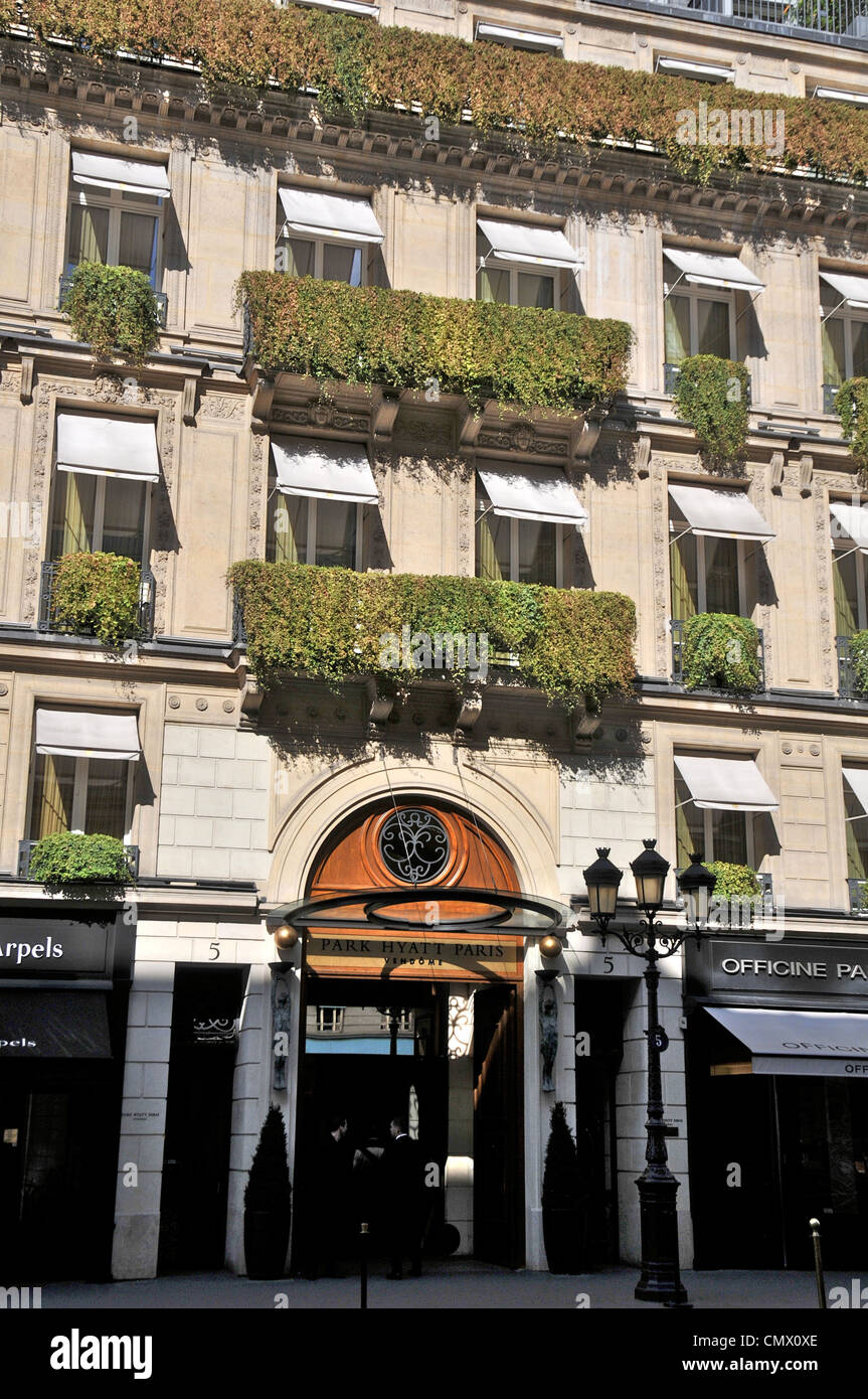 Park Hyatt Paris Vendome hotel, rue de la Paix, Paris, France Stock Photo