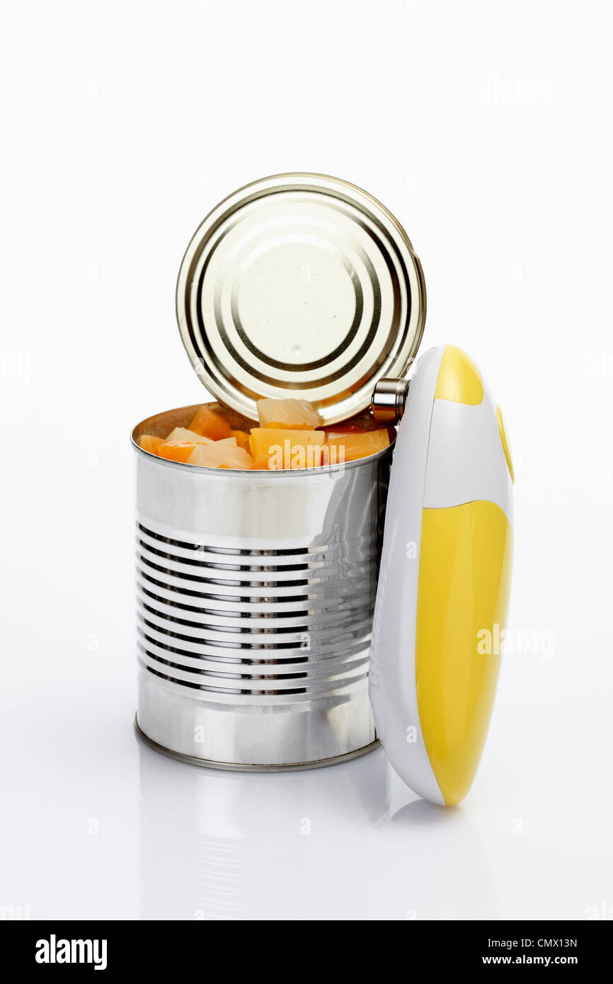 https://c8.alamy.com/comp/CMX13N/tropical-fruit-in-tin-with-electric-can-opener-on-white-background-CMX13N.jpg