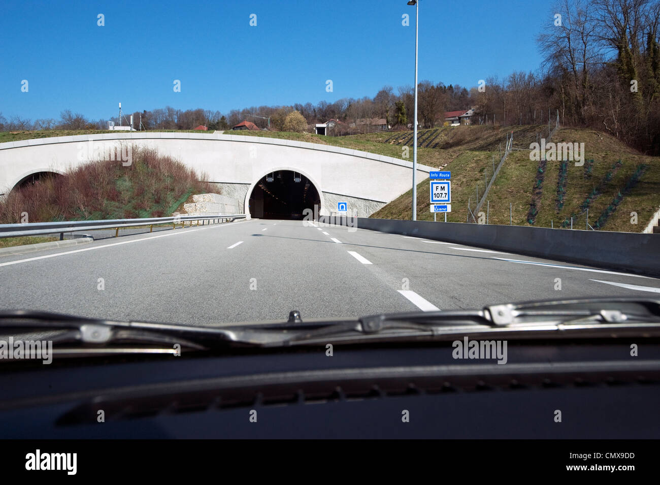 Driving towards the 3km long Tunnel du Mont Sion on the Liane autoroute,  the L'Alpine, heading north towards Geneva Stock Photo - Alamy