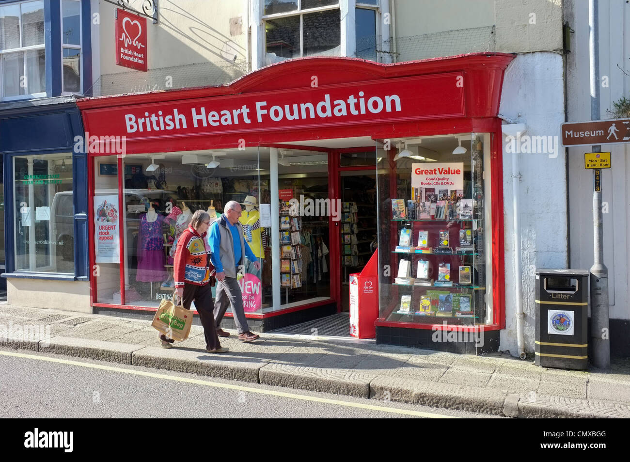 The British Heart Foundation charity shop in Helston, Cornwall Stock Photo