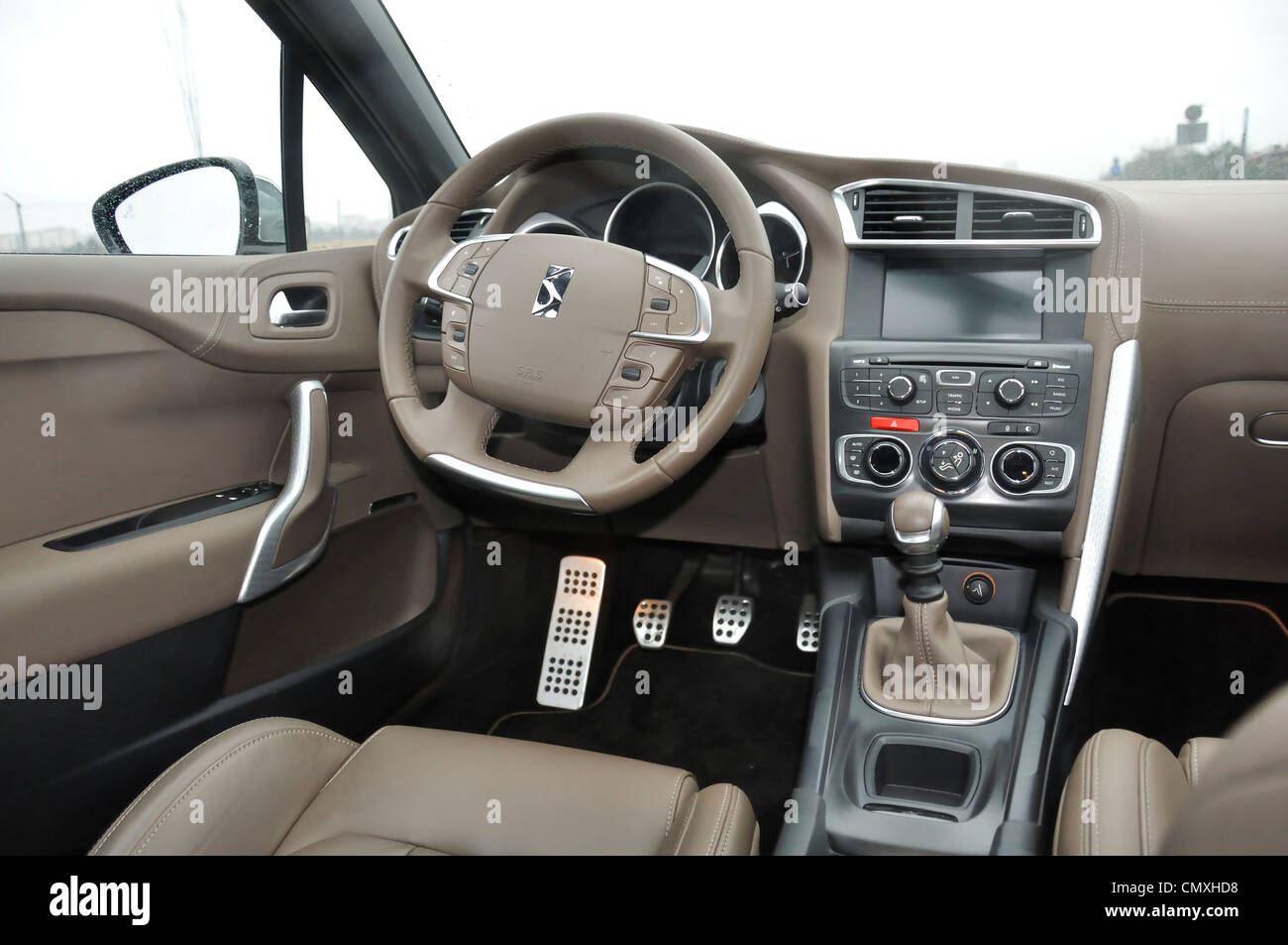 Citroen DS4 1.6 THP - MY 2011 - white - Popular French compact car, segment  C - interior Stock Photo - Alamy