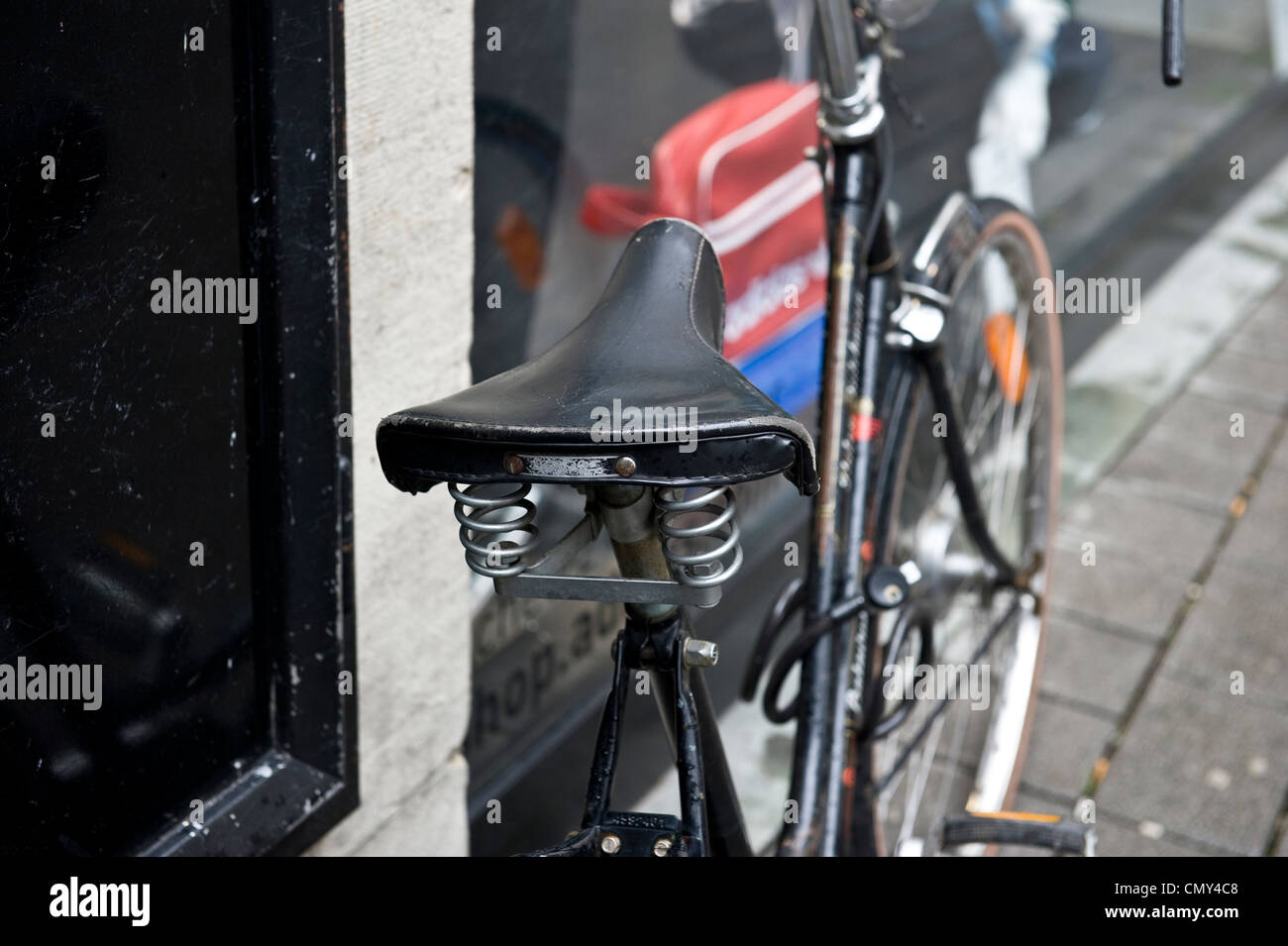 Black bike hi-res stock photography and images - Alamy