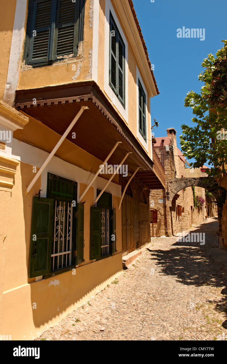 House & narrow lanes of the medieval Turkish area of Rhodes, Greece. UNESCO World Heritage Site Stock Photo