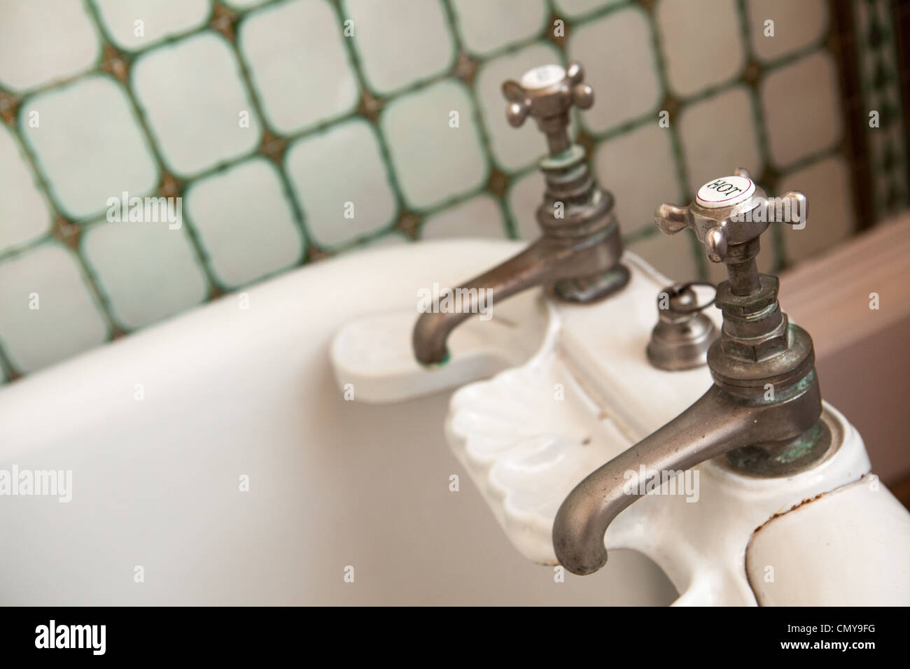 Hot And Cold Taps High Resolution Stock Photography and Images - Alamy