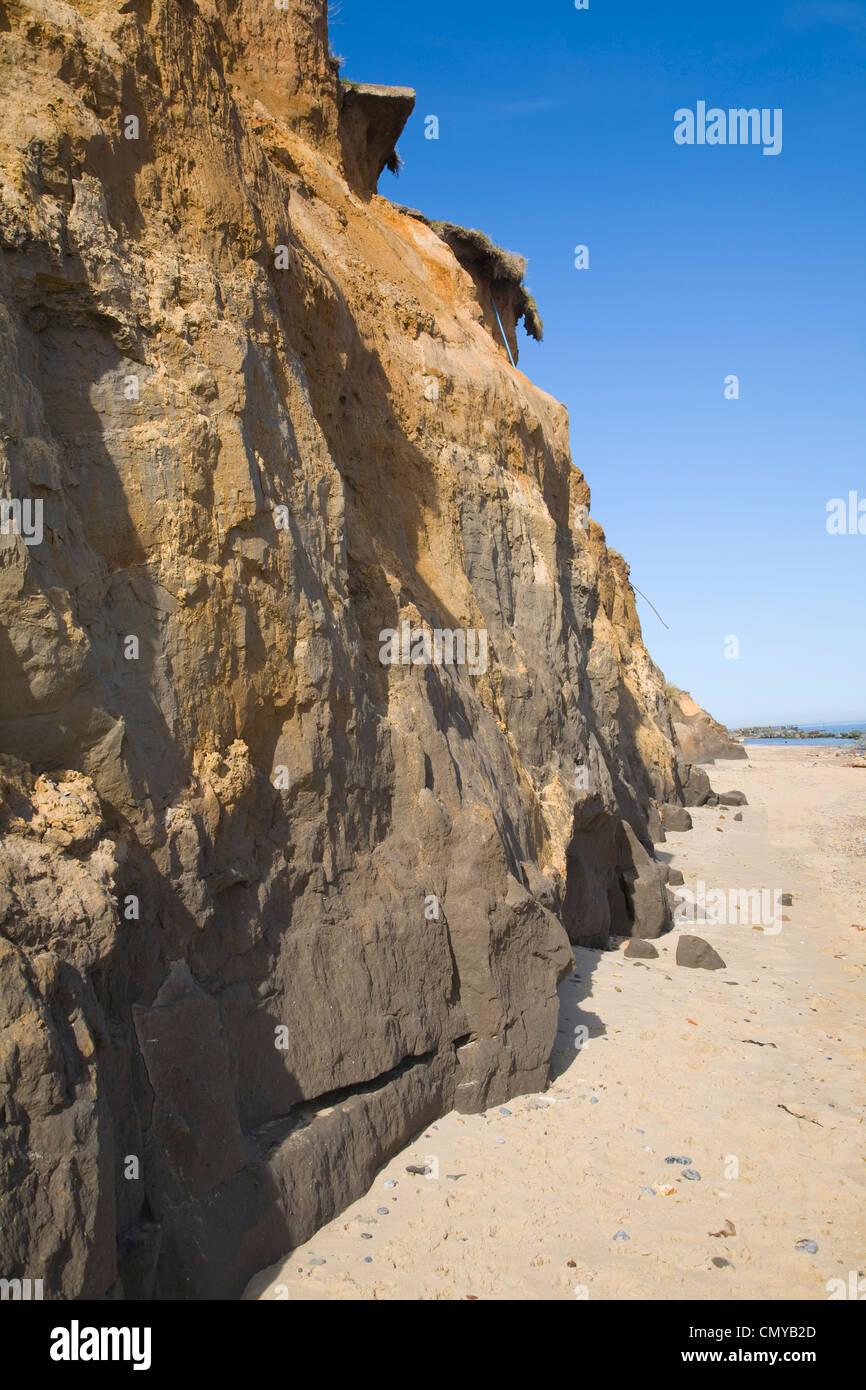 Happisburgh coastal erosion norfolk hi-res stock photography and images ...