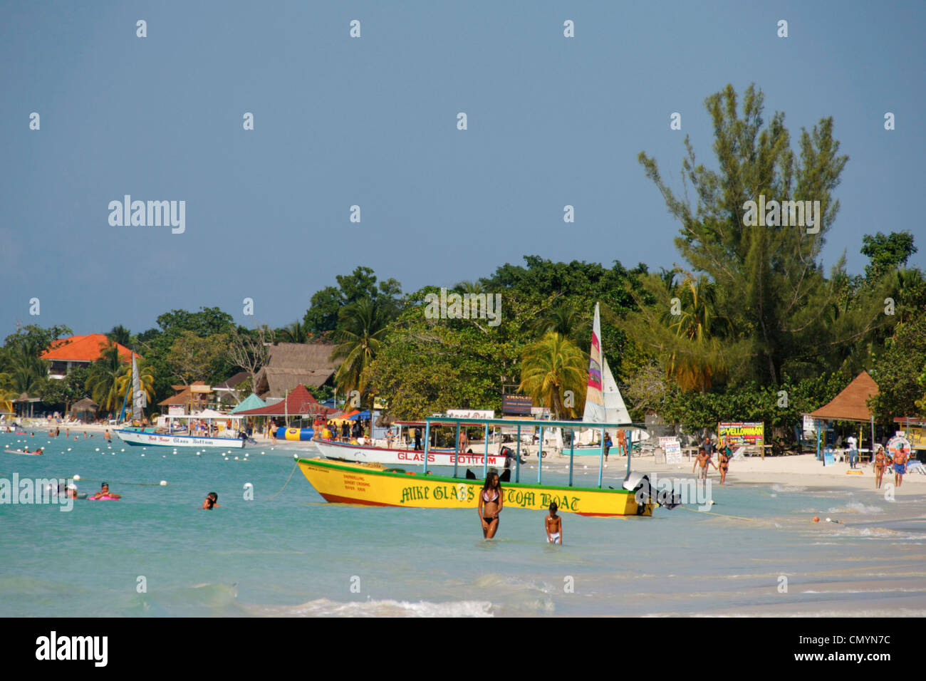 Glass bottom boat jamaica hires stock photography and images Alamy