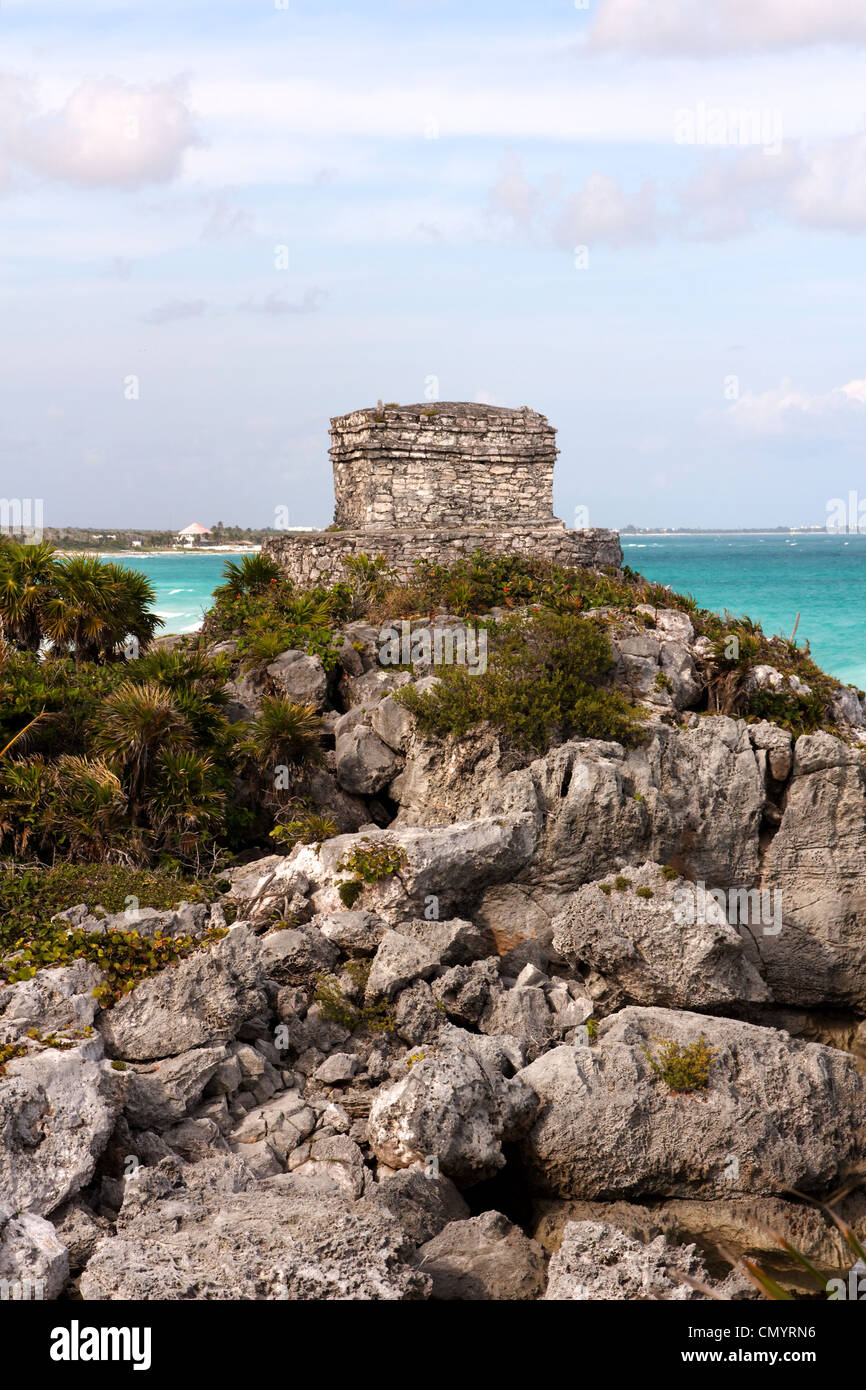 Mayan ruins on a cliff above the ocean at Tulum, Quintana Roo, Mexico. Stock Photo