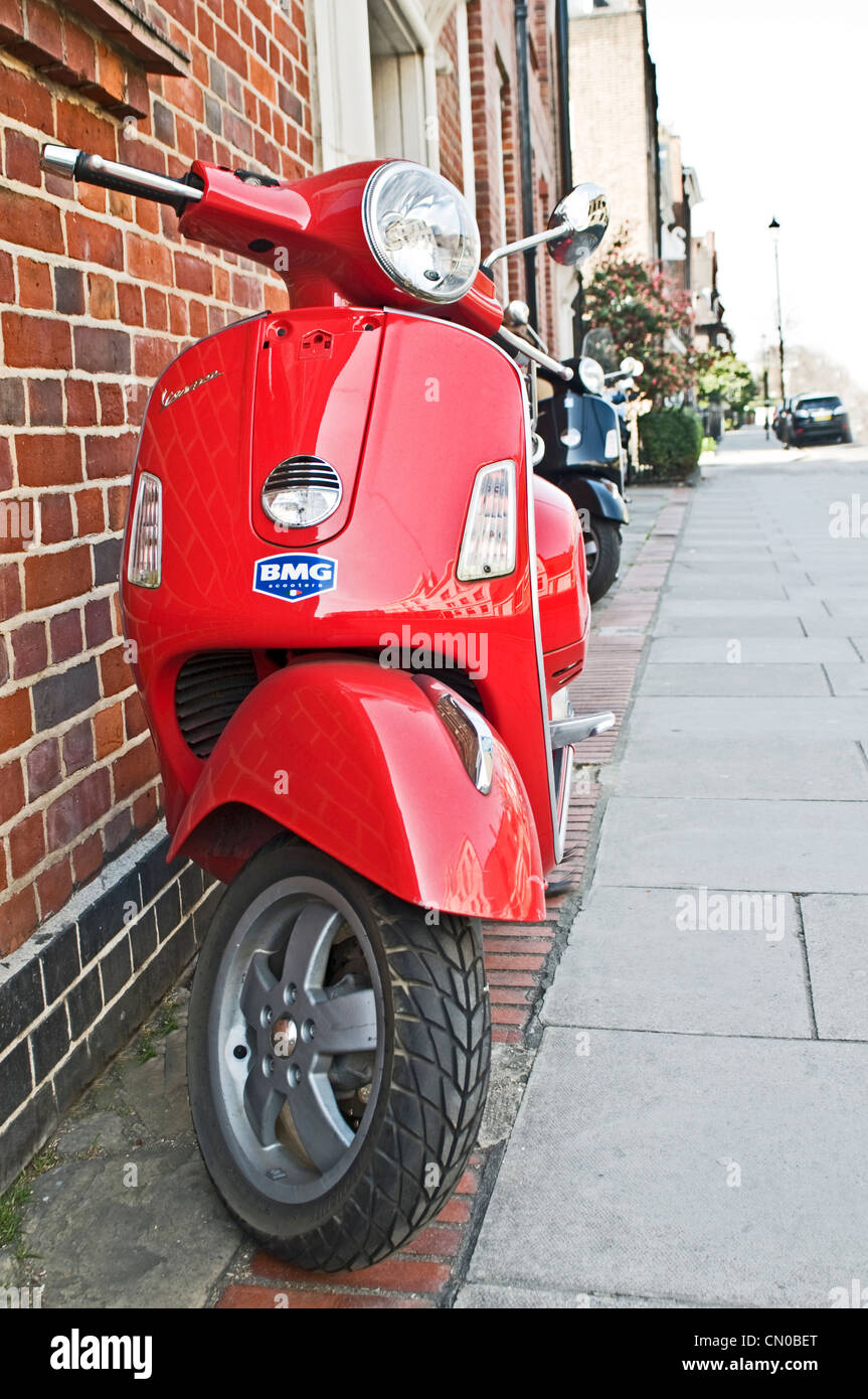 red vespa stock photos red vespa stock images alamy