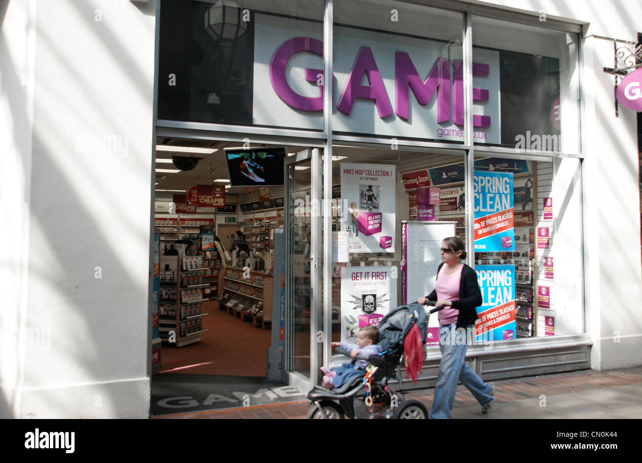 Video Games Shop High Resolution Stock Photography And Images Alamy