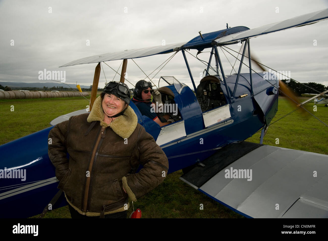 Flyer start hi-res stock photography and images - Alamy
