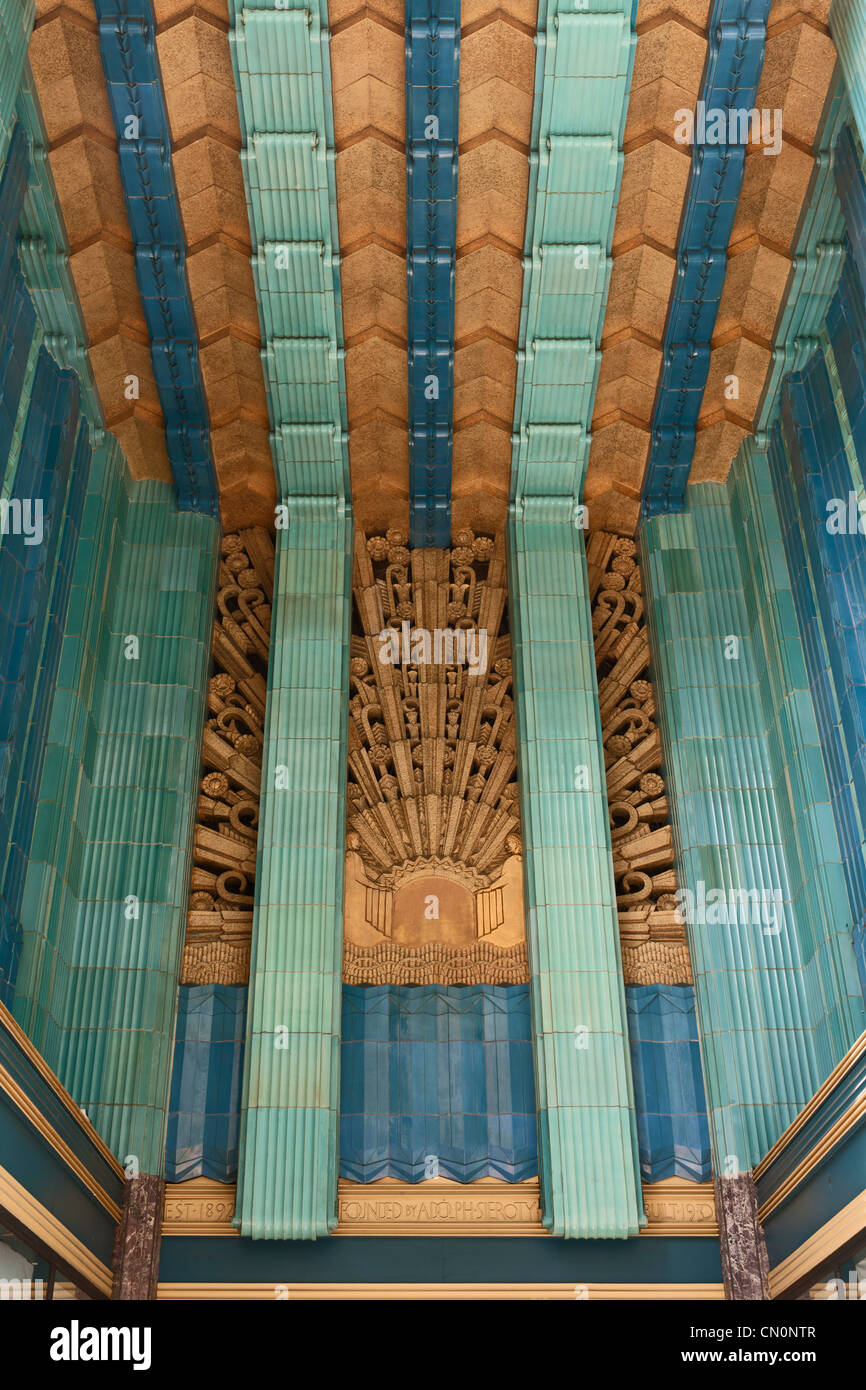 Eastern Columbia Building, Los Angeles Stock Photo - Alamy