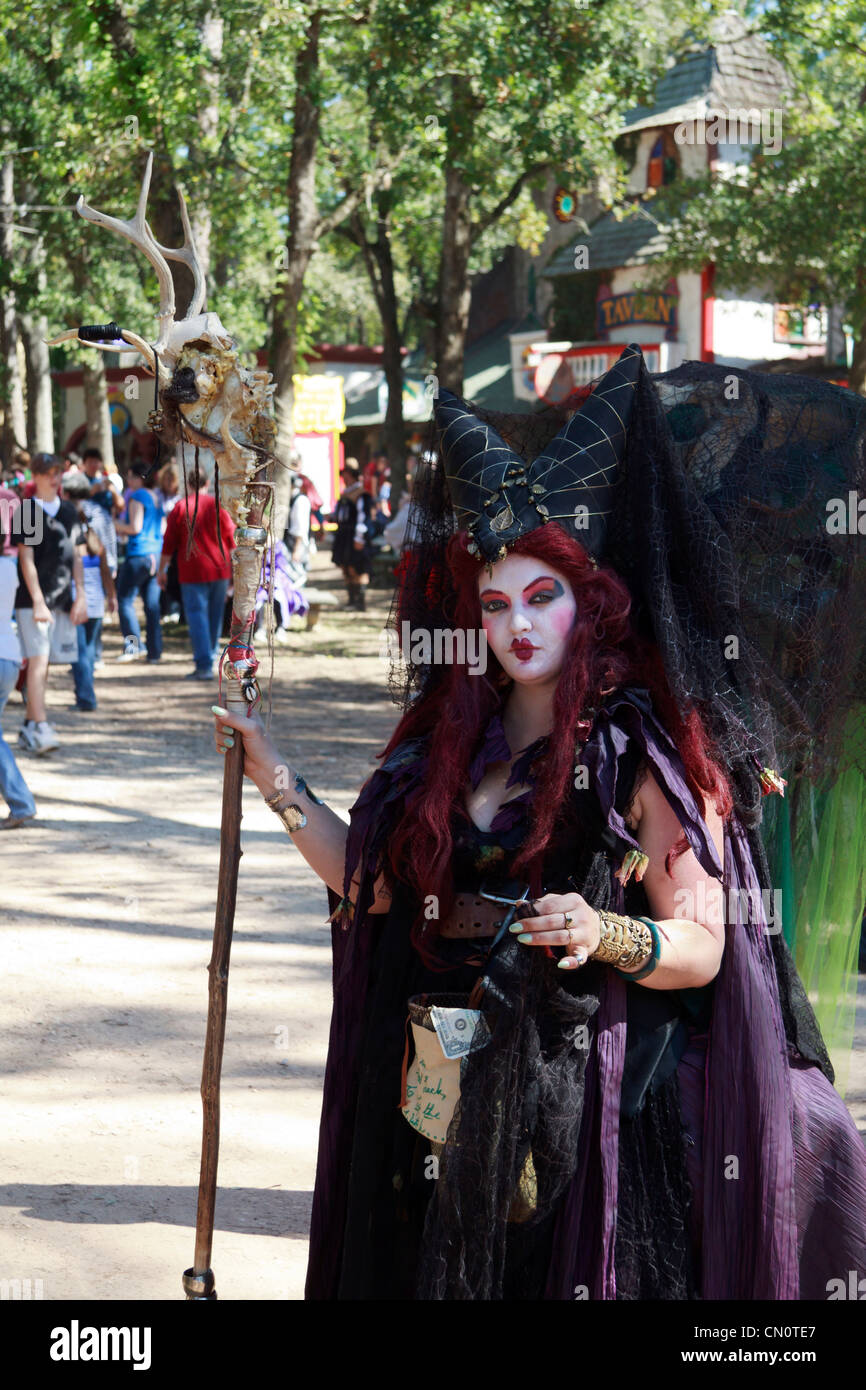 MISSION, TX – OCTOBER 2009: Several performers working at the Texas Renaissance Festival. Stock Photo