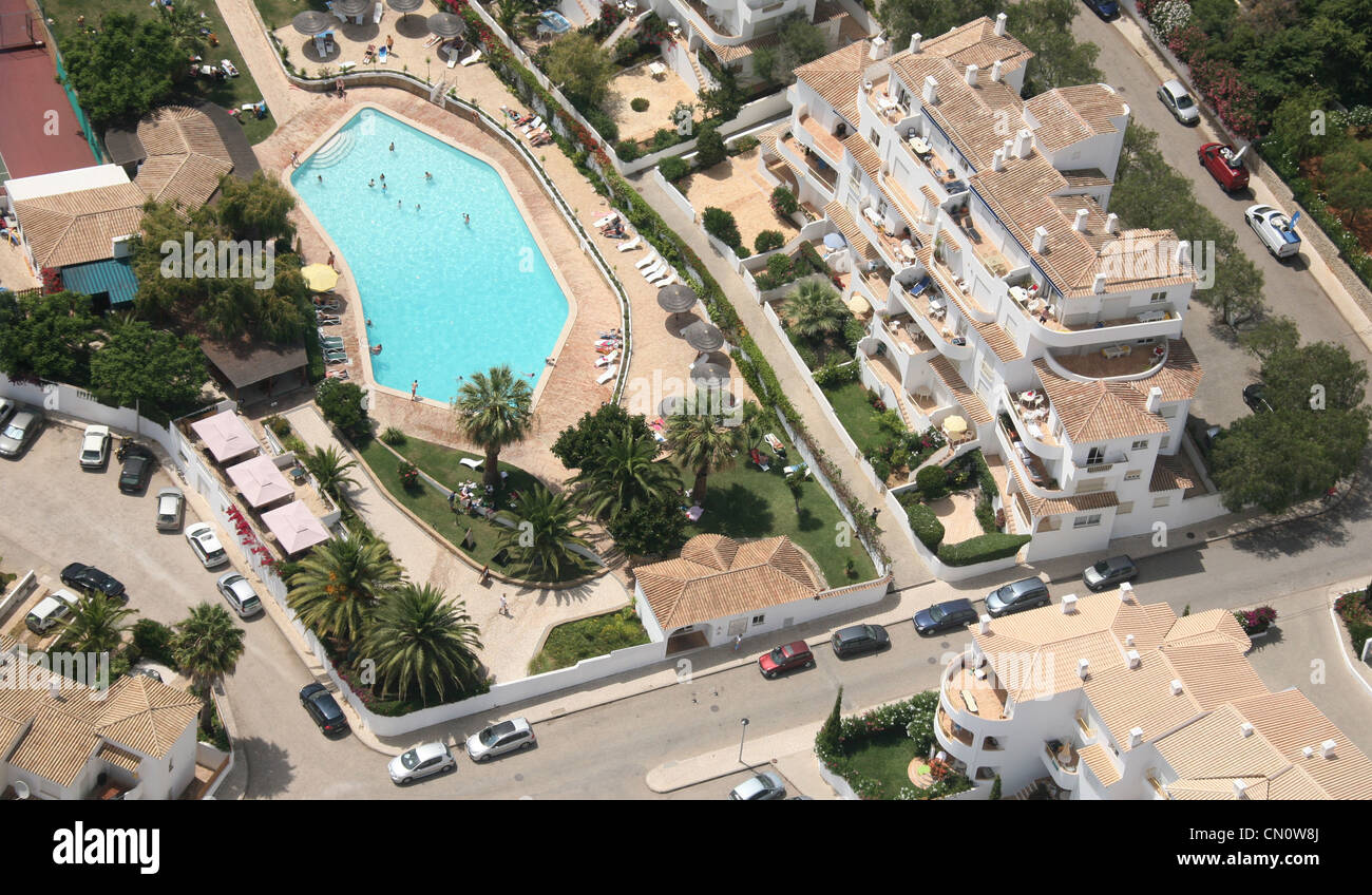 The Ocean Club Apartments, Praia da Luz, Portugal where Madeleine McCann disappeared.  The McCann's flat is on the extreme right Stock Photo