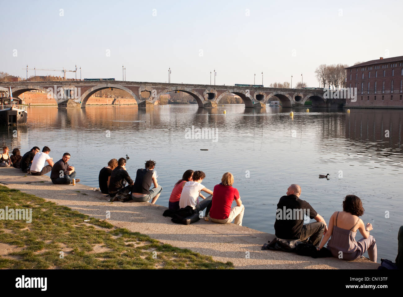 Pont Neuf, 16th century bridge seen from The Port de la Daurade in Toulouse, South of France. Stock Photo