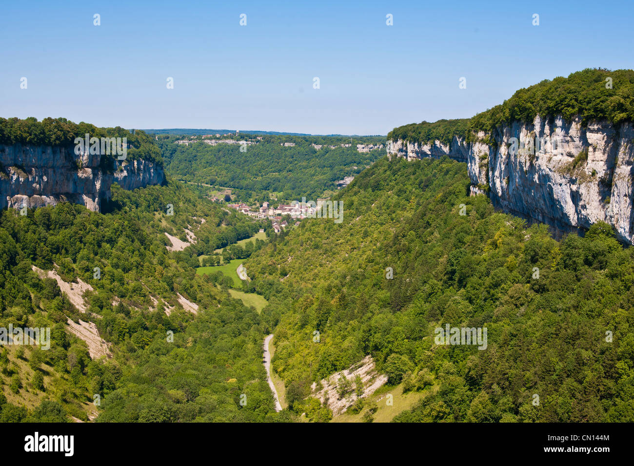 France, Jura, Baume les Messieurs, labeled Les Plus Beaux Villages de France (The Most Beautiful Villages of France), dominated Stock Photo