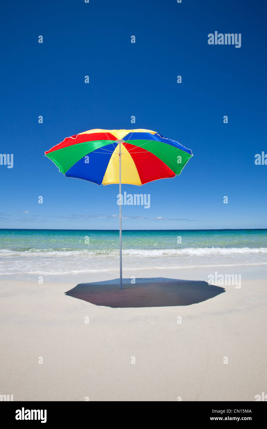 Umbrella shade hires stock photography and images Alamy