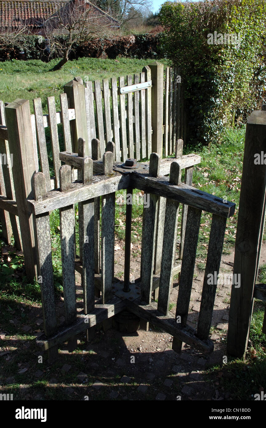 Rotating gate hi-res stock photography and images - Alamy