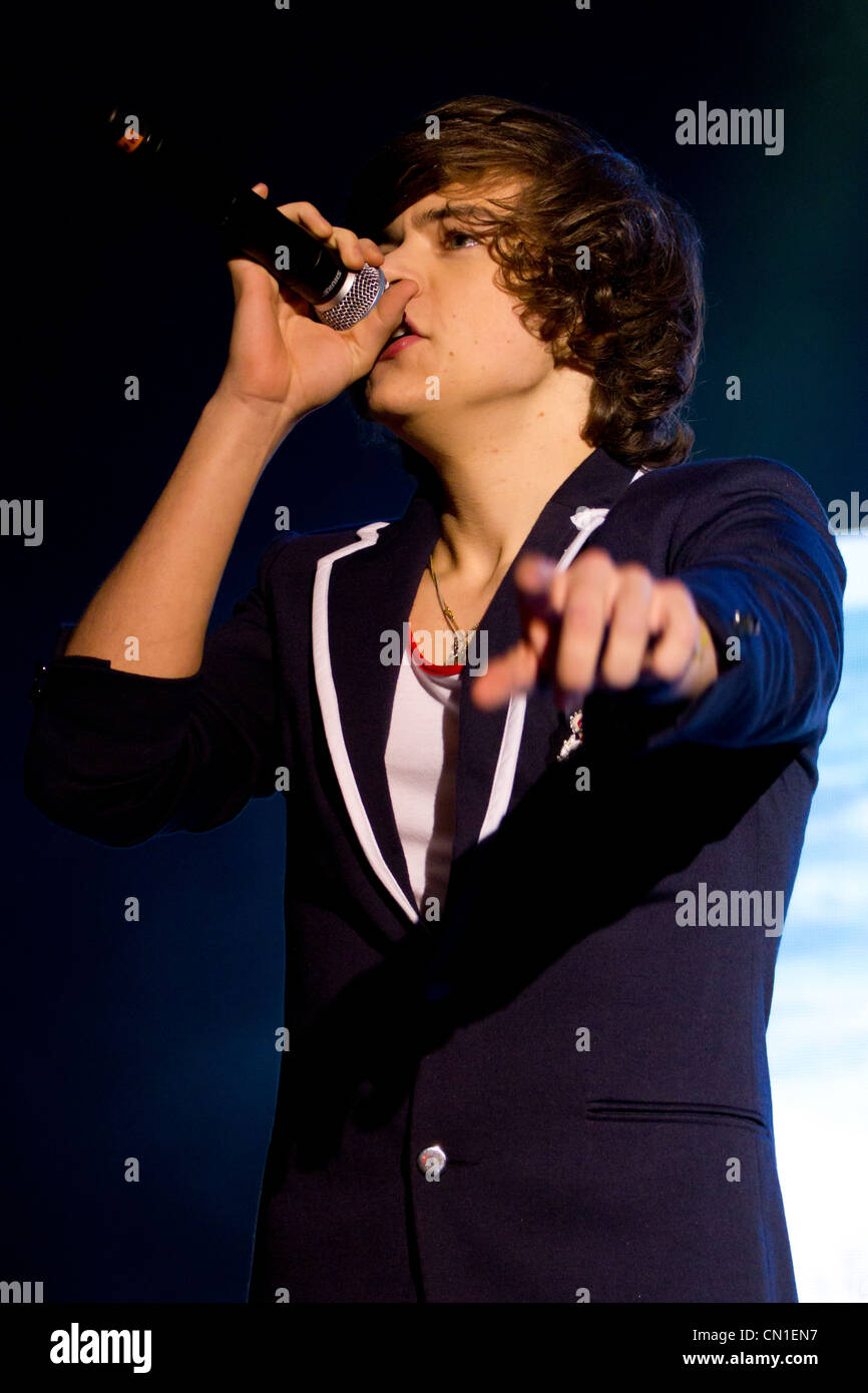 One direction in concert london hi-res stock photography and images - Alamy