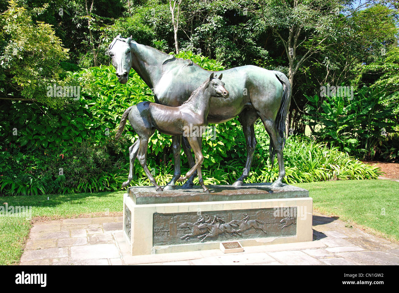 'Mare and Foal' sculpture in Royal Botanic Gardens, Sydney, New South Wales, Australia Stock Photo