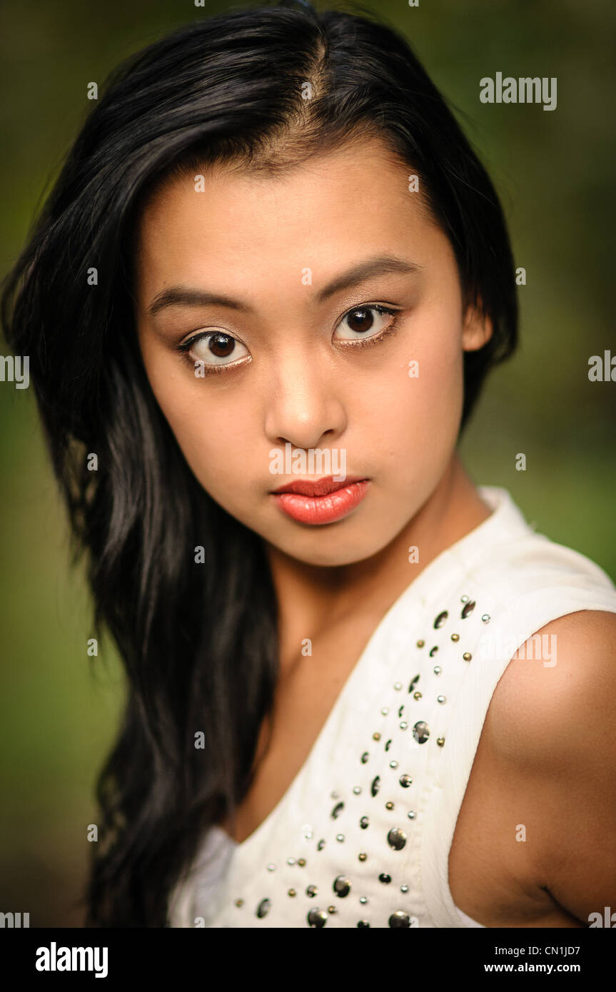 Vietnamese Model High Resolution Stock Photography and Images - Alamy