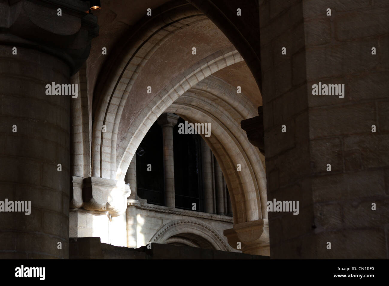 Interlacing arch hi-res stock photography and images - Alamy