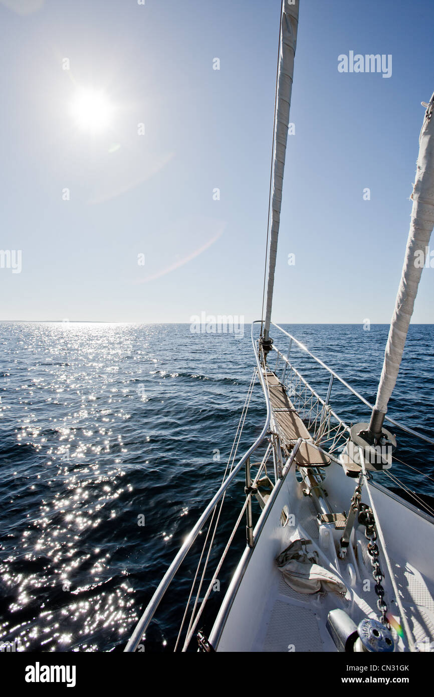 Sailing Into The Sun Stock Photo Alamy